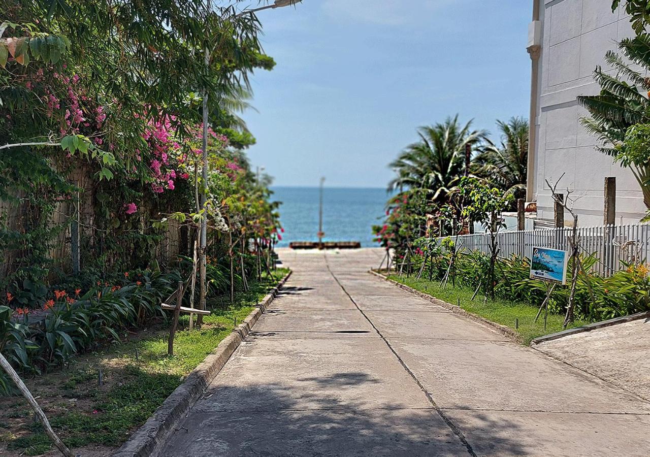 Victoria Phu Quoc Hotel Beachfront Night Market Exteriör bild