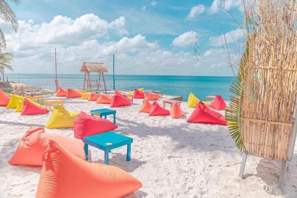 Victoria Phu Quoc Hotel Beachfront Night Market Exteriör bild